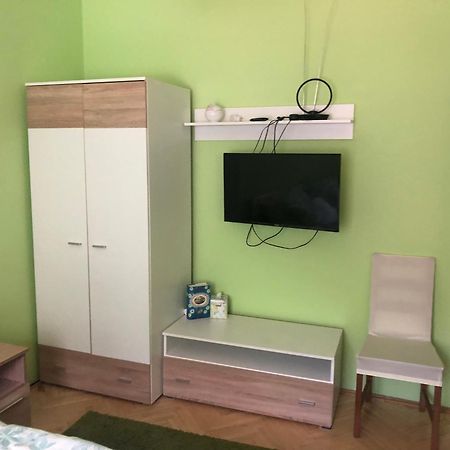 Апартаменты Bakonyi Mamutfenyo Vendeghaz Tes Экстерьер фото